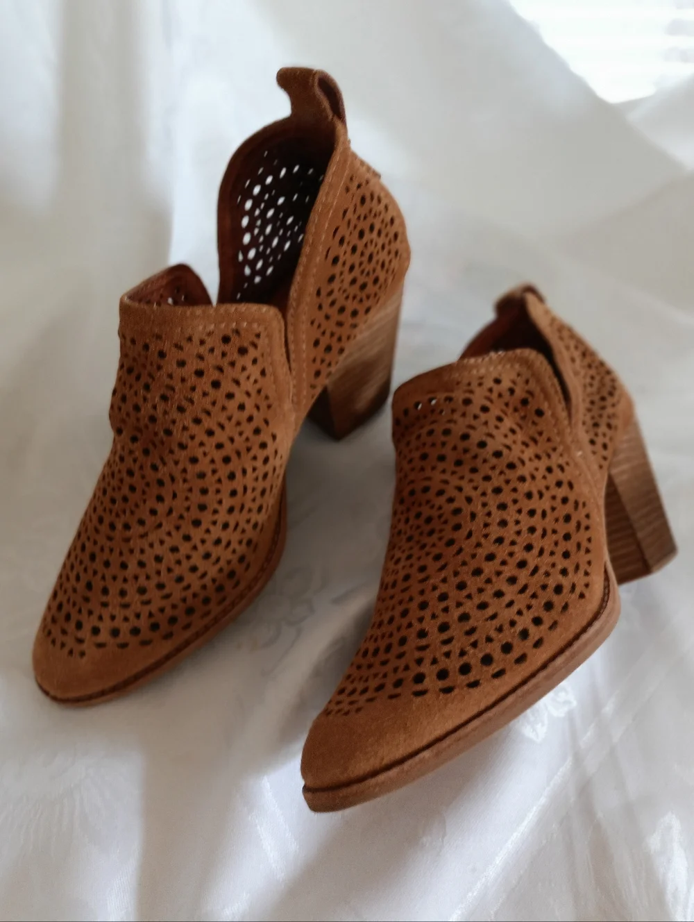 Jeffrey Campbell Laser-cut Suede Rosalee Booties Size 9 Brown